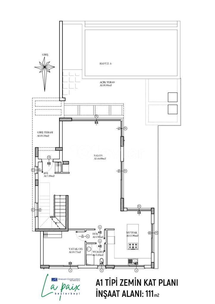 GİRNE BEYLERBEYİNDE SATILIK 4+1 VİLLA