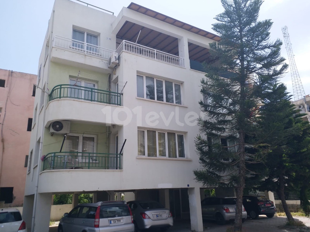 2+1 Apartment for Sale in Kyrenia Center on School Road