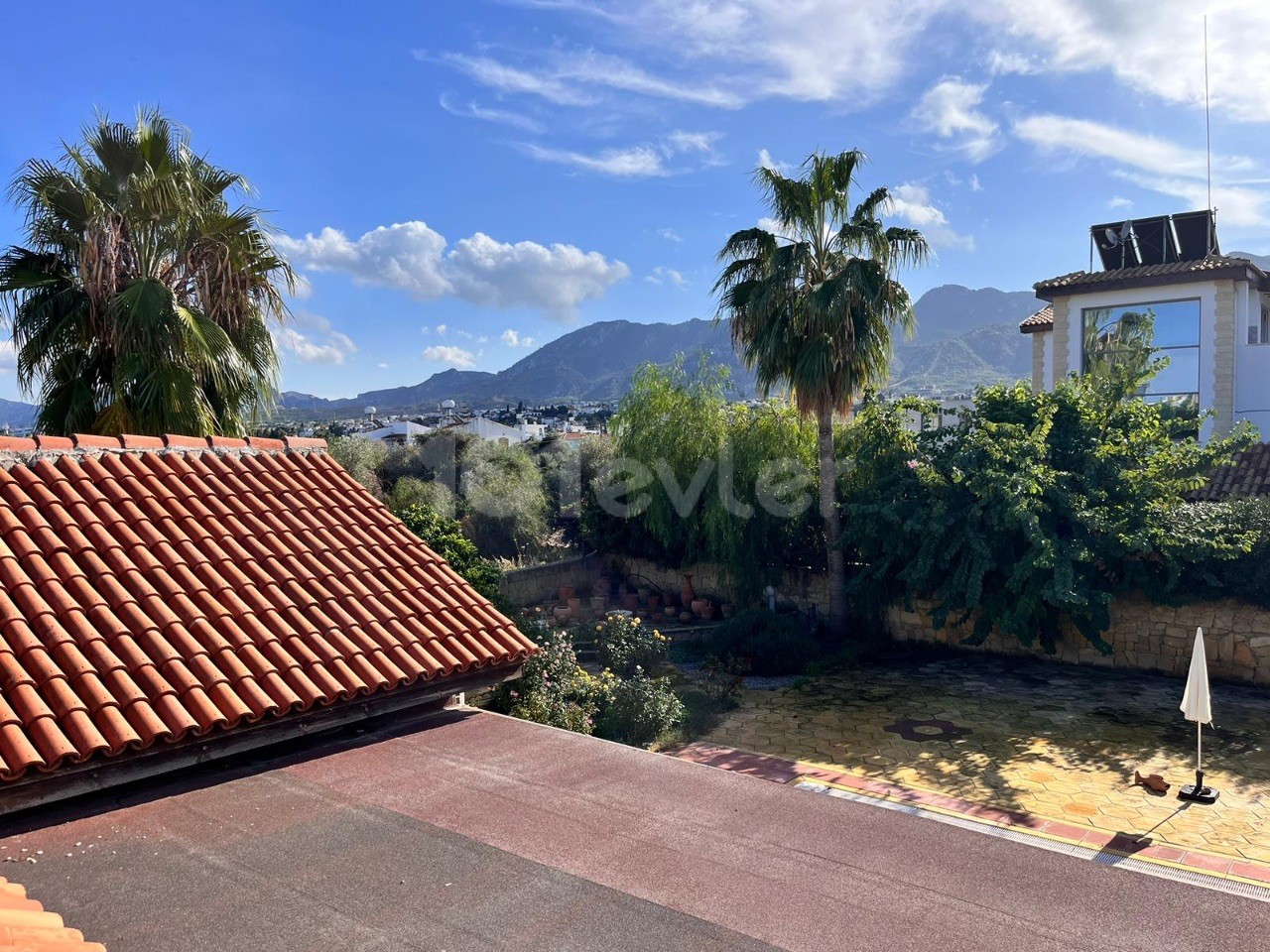 Bungalow mit Garten, Kamin, privatem Pool zu vermieten in Çatalköy, Kyrenia