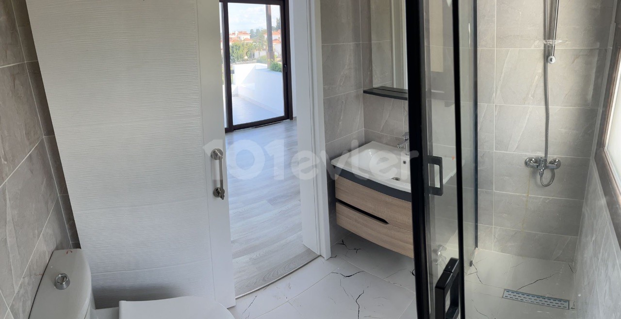 3+1 Duplex Flat for Sale in a Site with Pool in Alsancak, Kyrenia