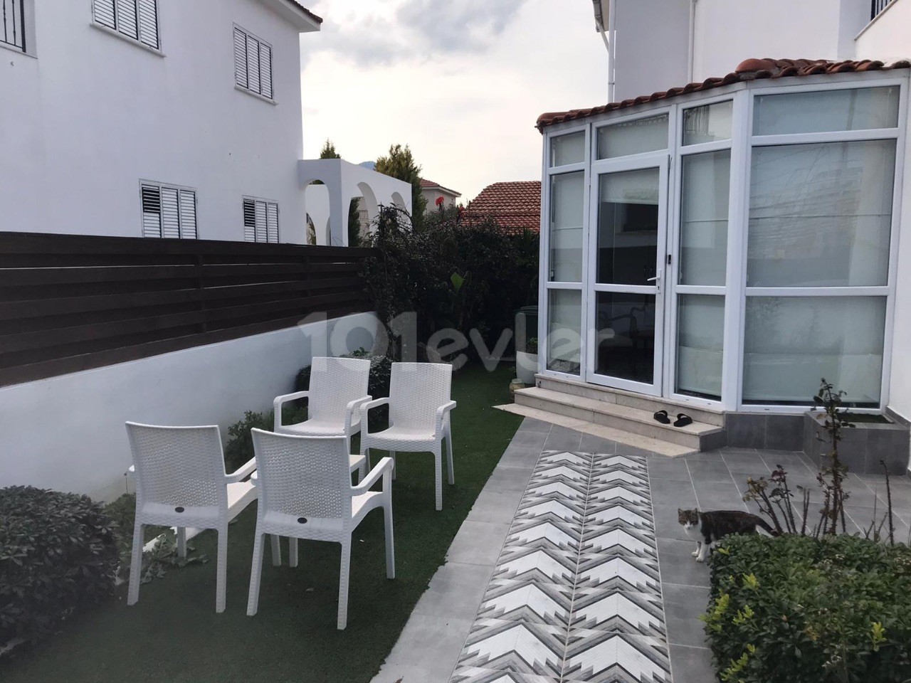 Girne/Alsancak'ta Satılık 3+1 Villa