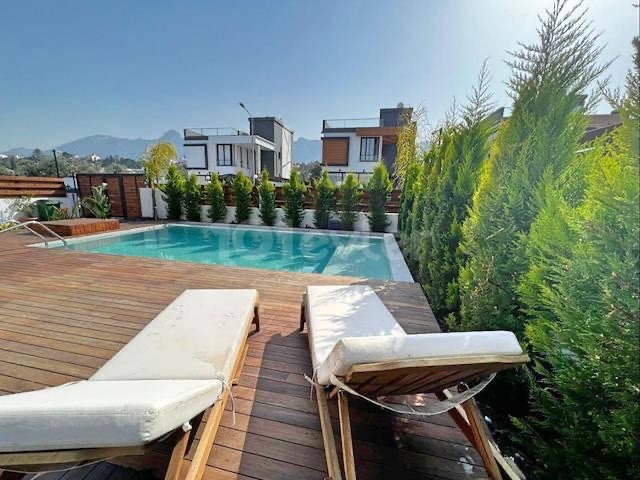 Çatalköy'de Satılık 2+1 Modern Lüks Villa