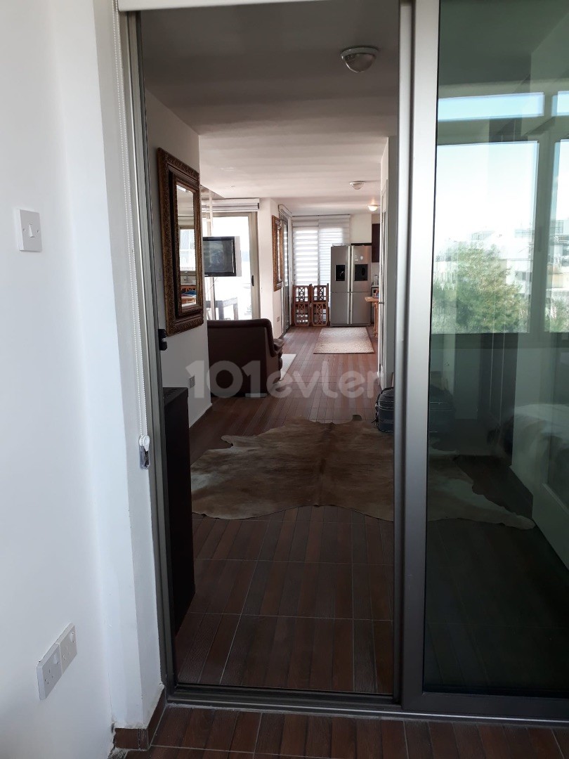 Penthouse zum Verkauf im Kyrenia Center