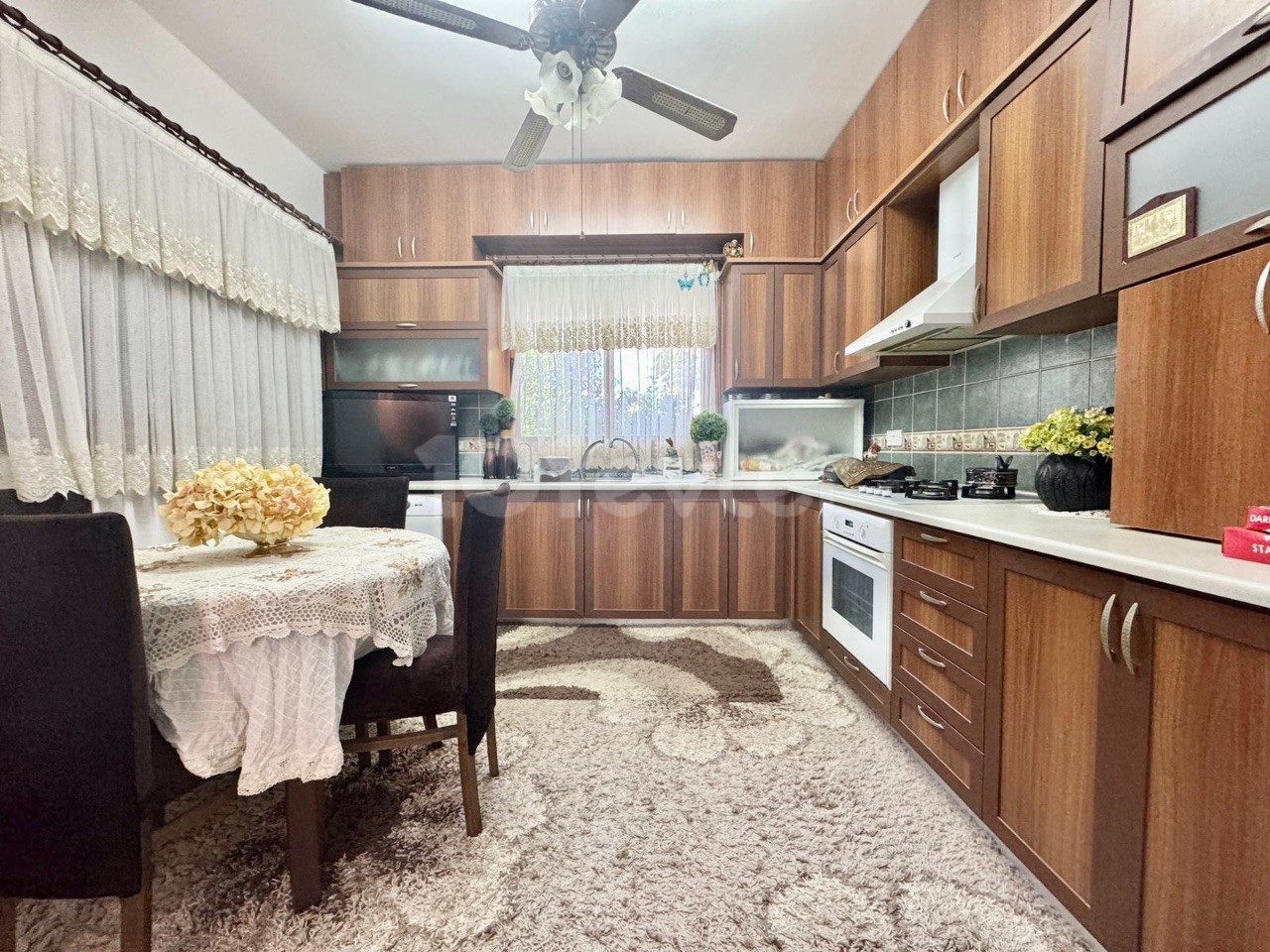 3+2 Villa for Sale on a 600 m² Plot in Kyrenia/Ozanköy