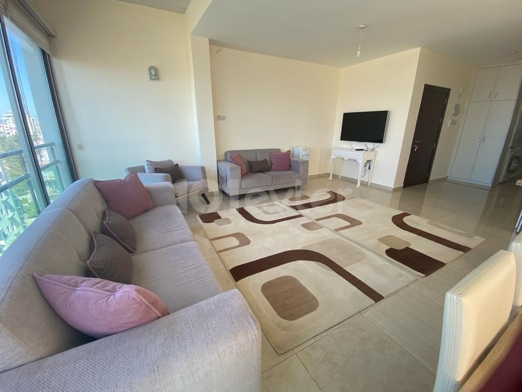 Girne Merkez'de Türk Malı Satılık 2+1 Penthouse