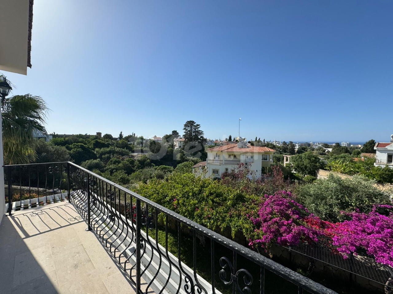 3+1 Villa zum Verkauf in Kyrenia/Bellapais