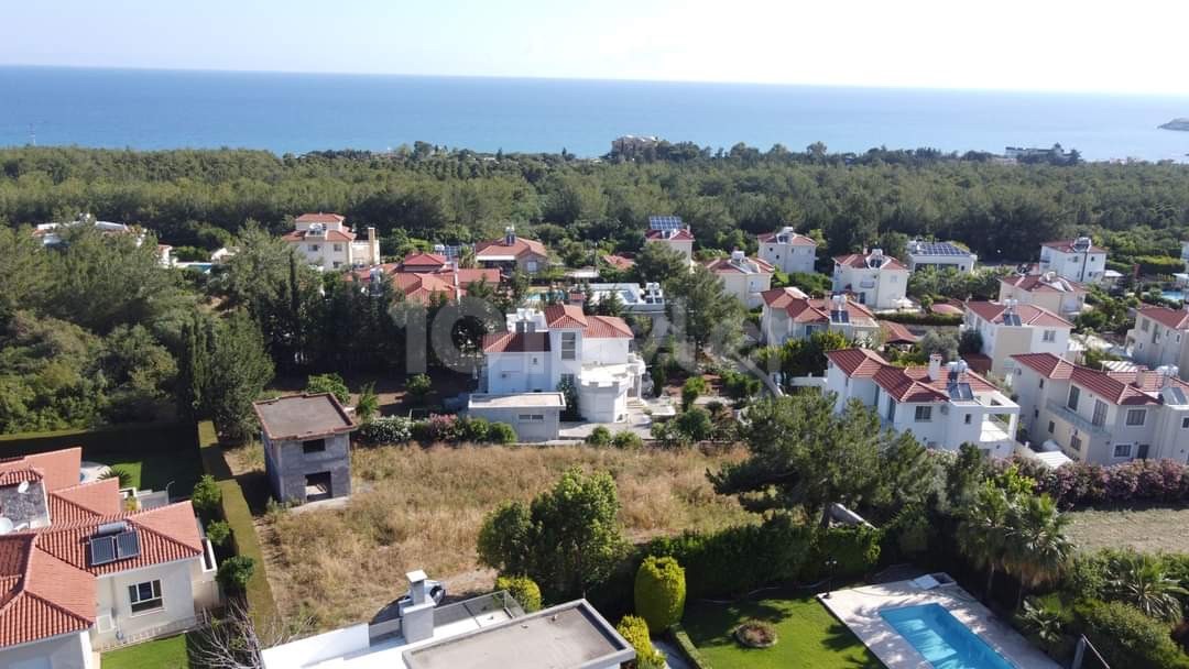 Grundstück zum Verkauf in Kyrenia in der Nähe des Nationalparks Alsancak