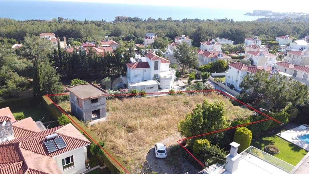 Girne'de Alsancak Milli Park Civarında Satılık Arsa