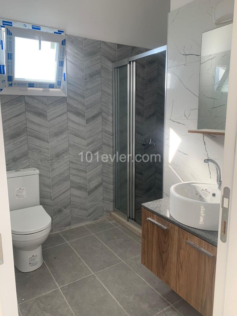 LEFKOŞA KAYMAKLI' DA SATILIK 2+1  PENTHOUSE DAİRE