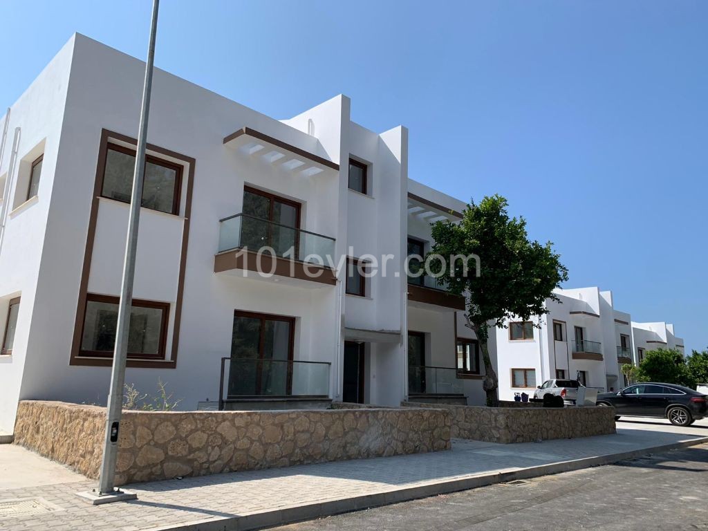 Flat For Sale in Karaoğlanoğlu, Kyrenia