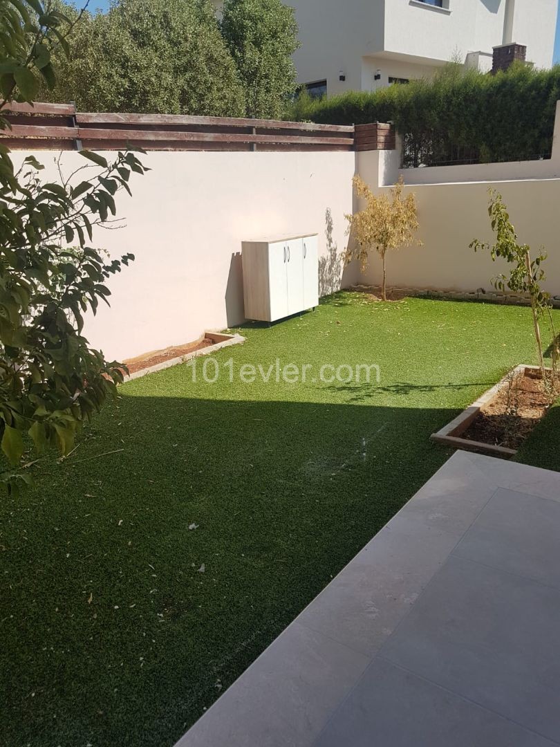 Semi Detached For Sale in Hamitköy, Nicosia