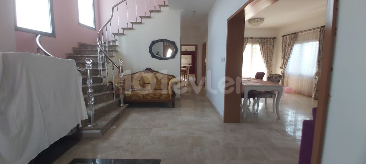 3 Bedroom Villa For Sale