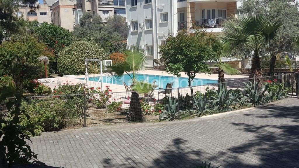 تخت برای اجاره in Girne Merkez, گیرنه