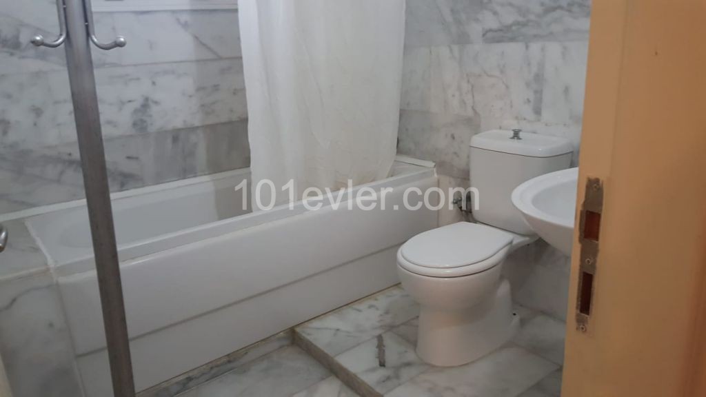 Detached House To Rent in Karaoğlanoğlu, Kyrenia