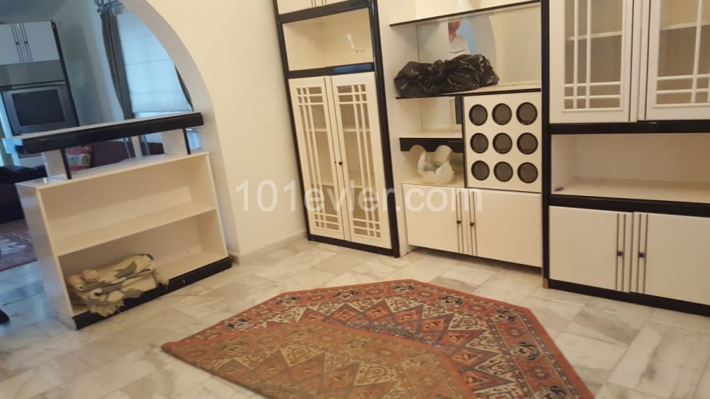 Detached House To Rent in Karaoğlanoğlu, Kyrenia