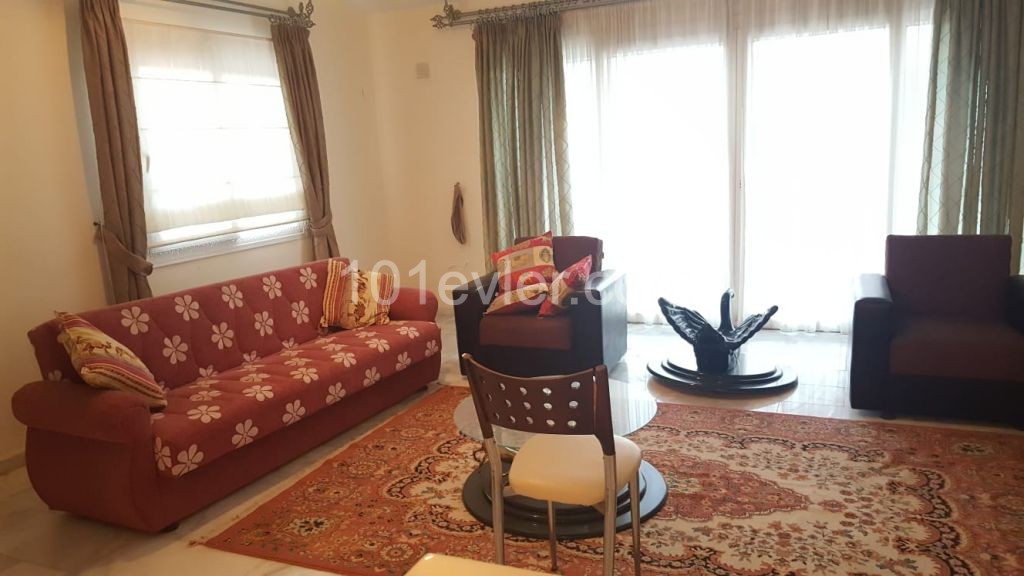 Detached House To Rent in Karaoğlanoğlu, Kyrenia