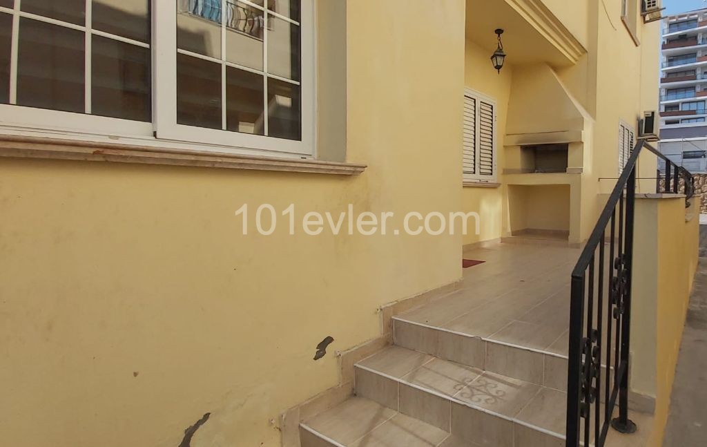 Flat To Rent in Girne Merkez, Kyrenia