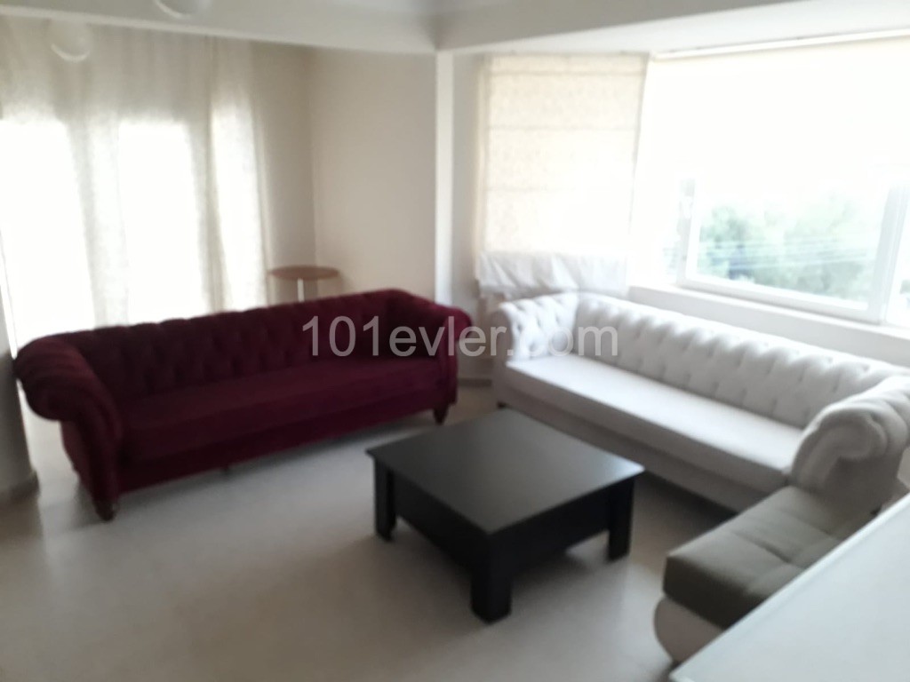 Penthouse To Rent in Aşağı Girne, Kyrenia