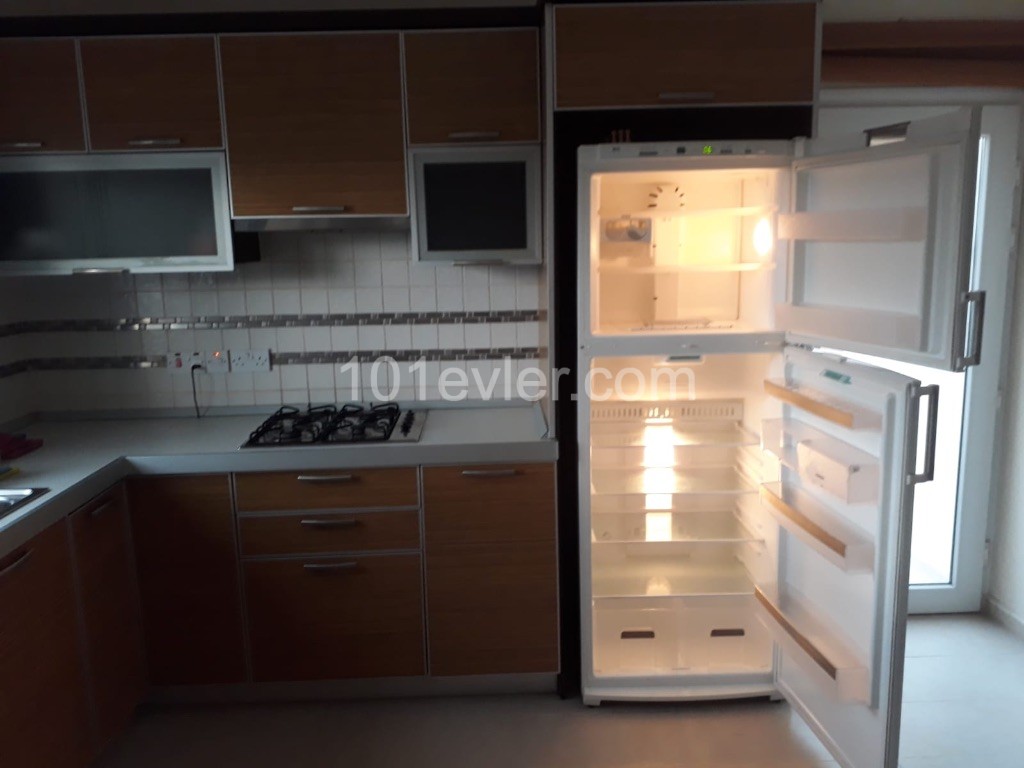 Penthouse Mieten in Aşağı Girne, Kyrenia