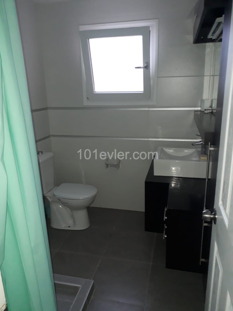 Penthouse Mieten in Aşağı Girne, Kyrenia