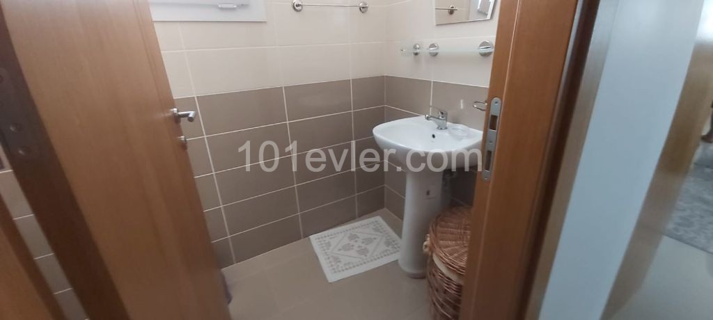 Flat To Rent in Girne Merkez, Kyrenia