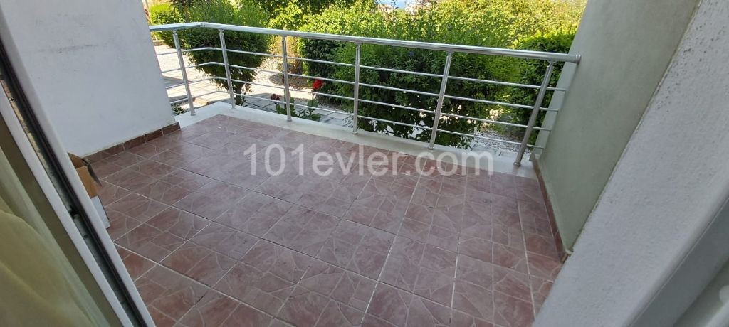 Flat To Rent in Alsancak, Kyrenia