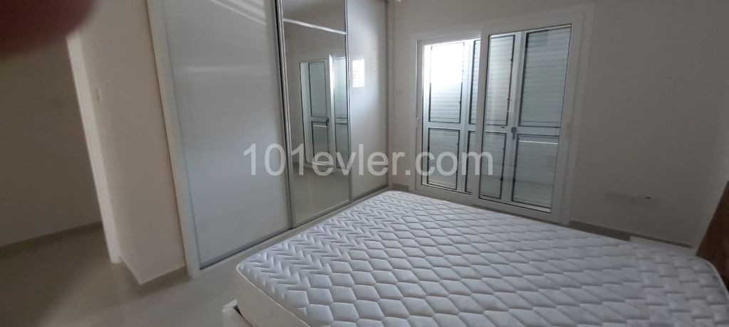 Flat To Rent in Alsancak, Kyrenia