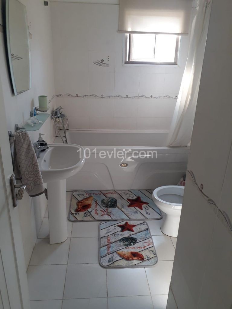 Flat To Rent in Girne Merkez, Kyrenia