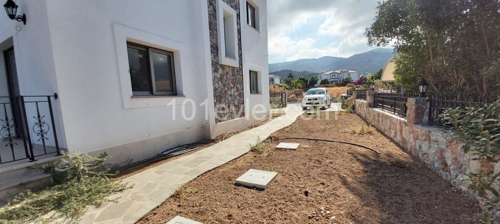 Villa For Sale in Alsancak, Kyrenia