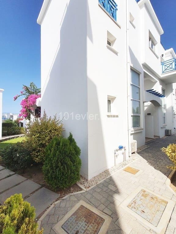 1+1Full Furnished Luxury Apartment on Blu Mare Site in Kyrenia Escape Beach! ** 