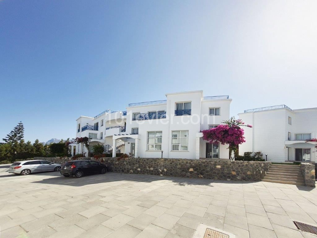 1+1Full Furnished Luxury Apartment on Blu Mare Site in Kyrenia Escape Beach! ** 