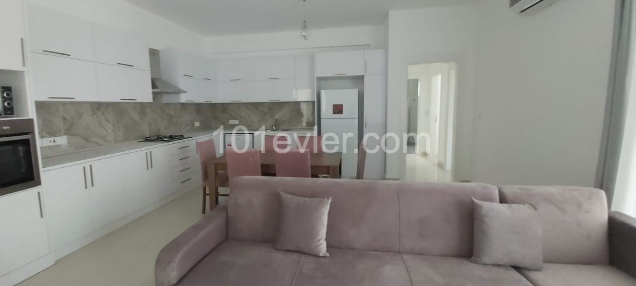 Flat To Rent in Zeytinlik, Kyrenia