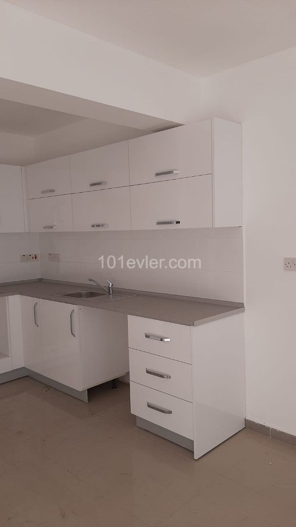 Flat To Rent in Girne Merkez, Kyrenia