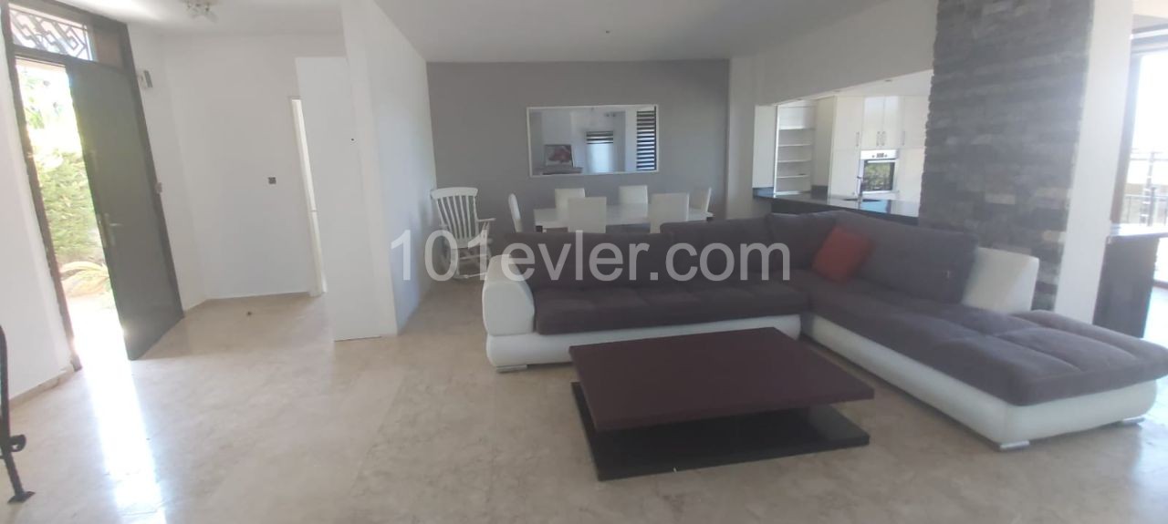 Villa For Sale in Çatalköy, Kyrenia