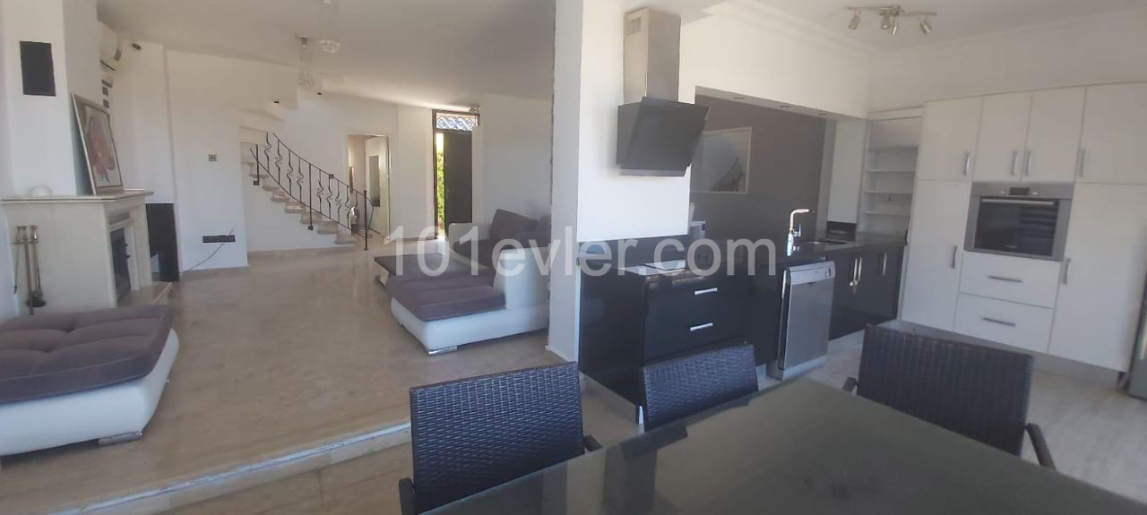 Villa For Sale in Çatalköy, Kyrenia