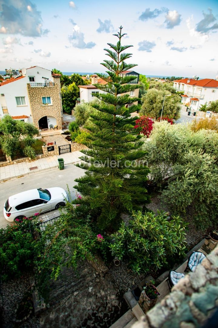 3+1 VILLA WITH PRIVATE POOL IN KYRENIA &amp;OZANKÖY ** 