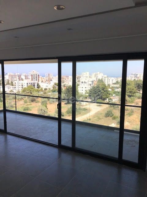 2+1 FOR SALE IN THE CENTER OF KYRENIA ** 