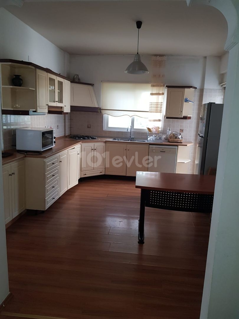 Flat For Sale in Girne Merkez, Kyrenia