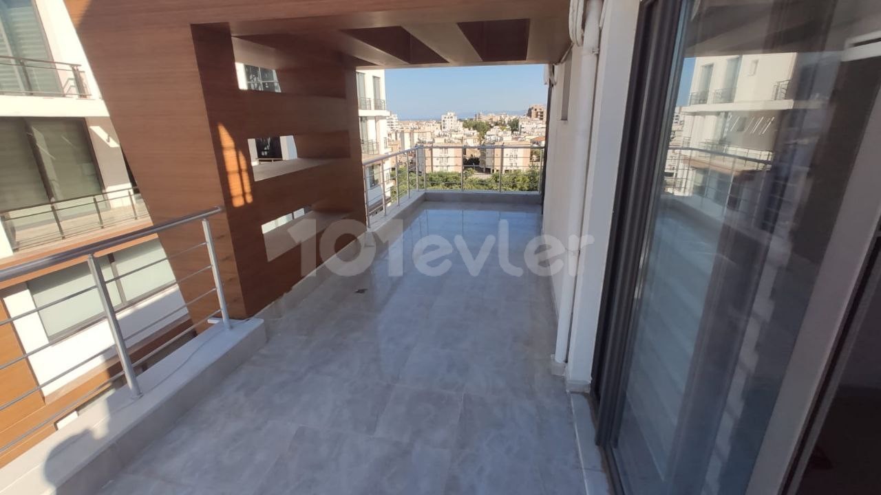 Flat To Rent in Girne Merkez, Kyrenia