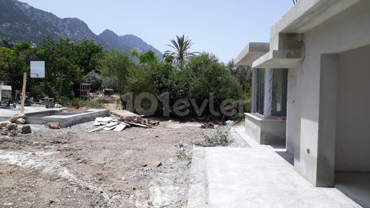 Detached House For Sale in Lapta, Kyrenia