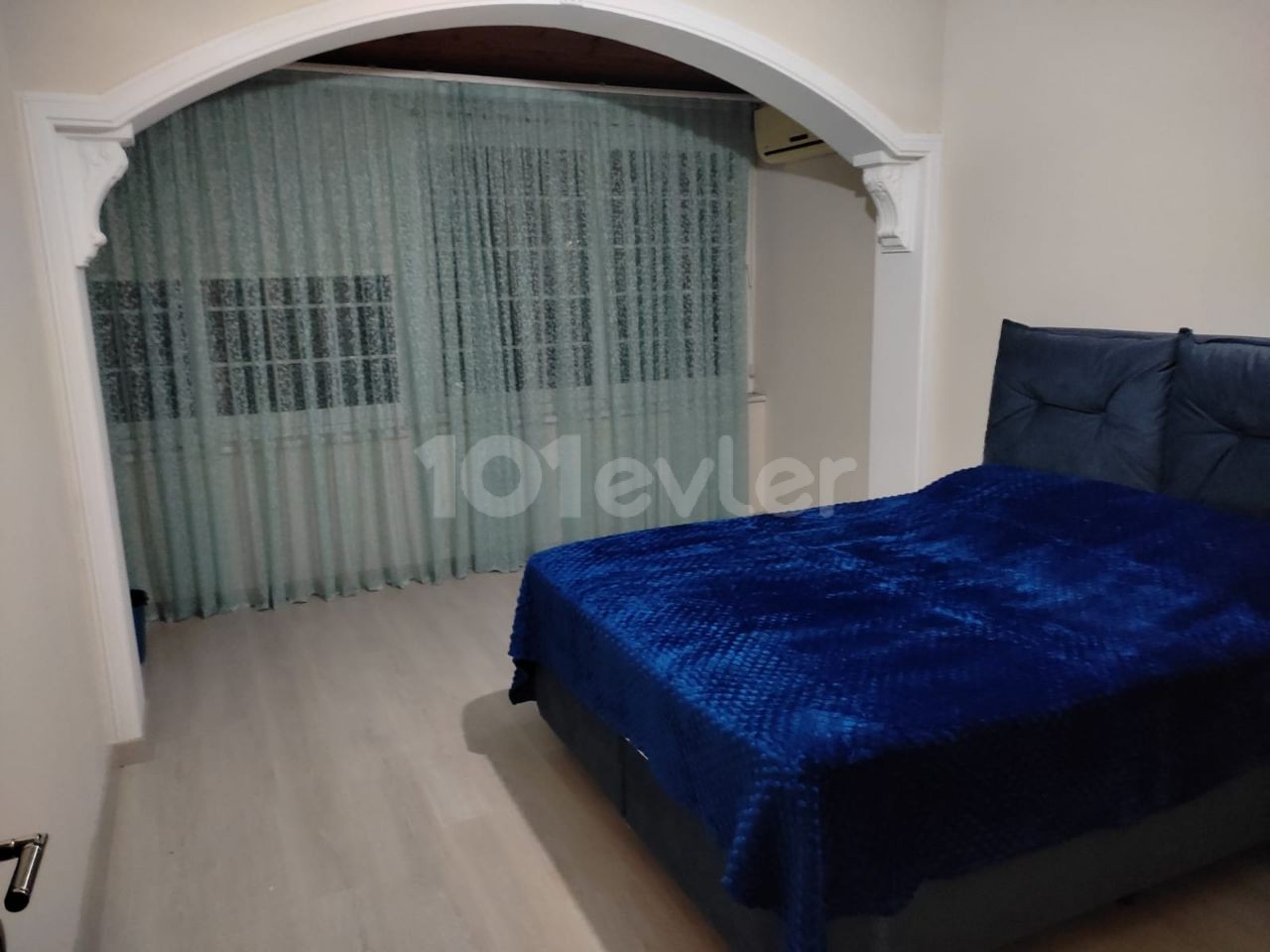 GİRNE MERKEZ DE 2+1 EŞYALI,ŞIK MASRAFSUZ,SATILIK DAİRE