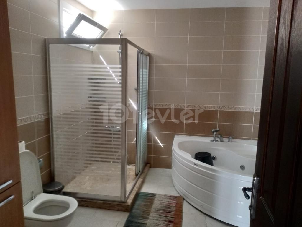 TÜRK TAPULU 4+1 DAİRE