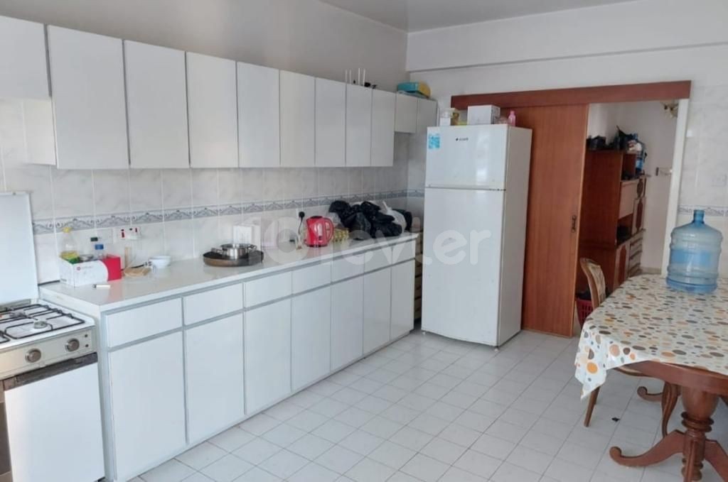 GİRNE MERKEZDE 3+1 DAİRE