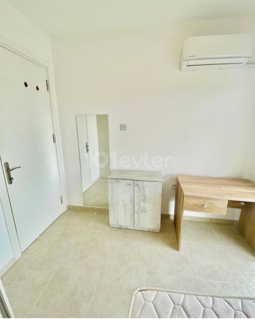 1+1 APARTMENT FOR SALE WITHIN WALKING DISTANCE TO GİRNE AMERICAN UNIVERSITY