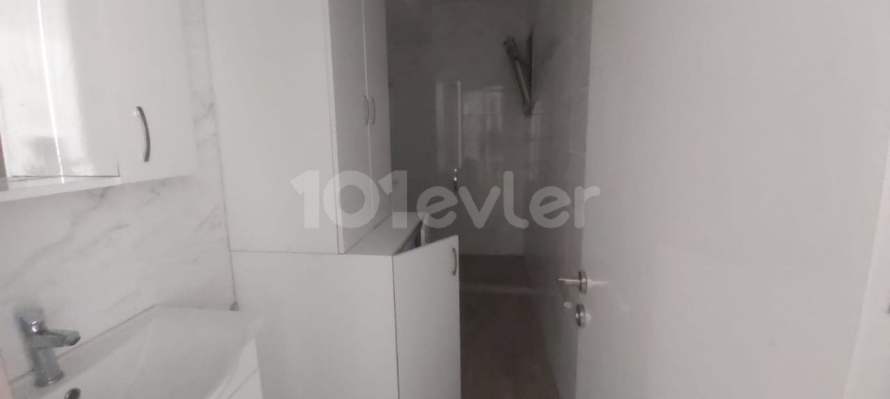 GİRNE MERKEZ DE KİRALIK EŞYALI DAİRE