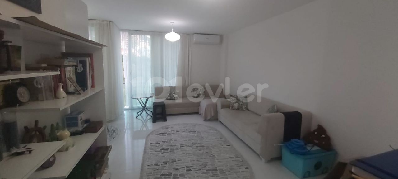 GİRNE MERKEZ DE KİRALIK 2+1 DAİRE