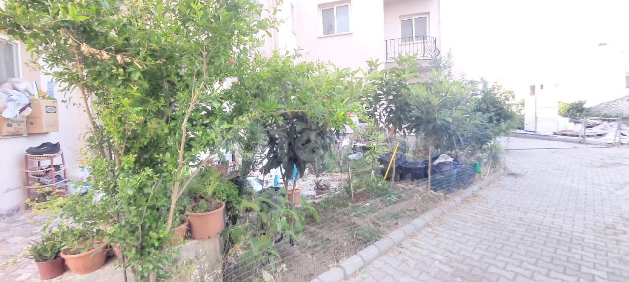 GARDEN FLOOR 3+1 FLAT FOR SALE IN ALSANCAK