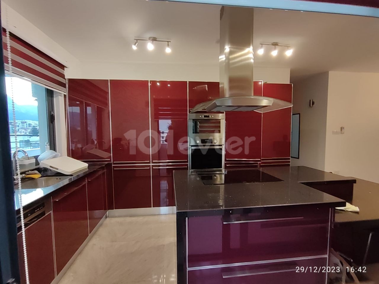  GİRNE MERKEZ DE  LÜKS KİRALİK PENTHOUSE DAİRE 