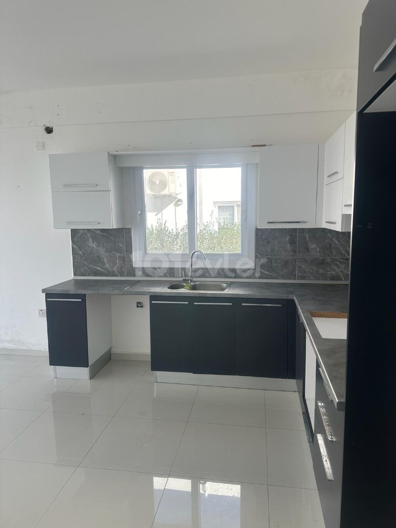 KYRENIA - UNFURNISHED 2+1 FLAT IN ALSANCAK