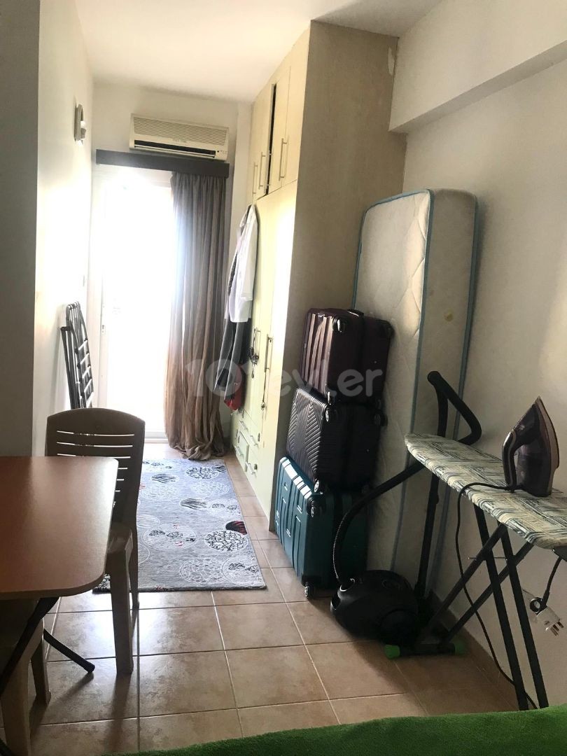 1+1 WOHNUNG ZUM VERKAUF IM KYRENIA CENTER